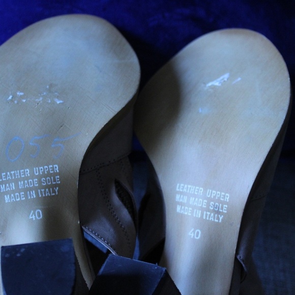 FABIANELLI NEW WITH OUT TAGS LEATHER STACKED-HEEL SADALS SIZE 40 MADE IN ITALY - Picture 4 of 5